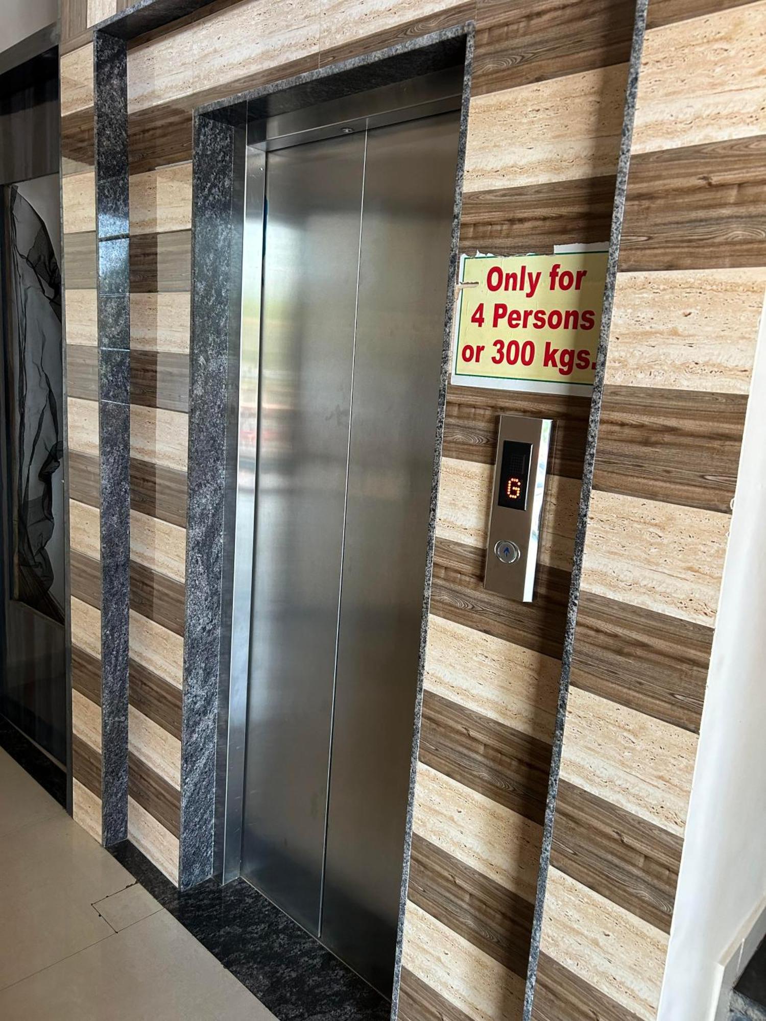 Hotel Aaba'S Gomantak Sawantwadi Ngoại thất bức ảnh